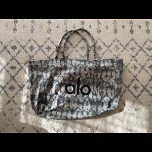 Alo Yoga Tote